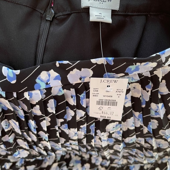 NWT ADORABLE J. CREW SHORT PLEATED FLORAL MINI SKIRT-SIZE 4 - Picture 3 of 5